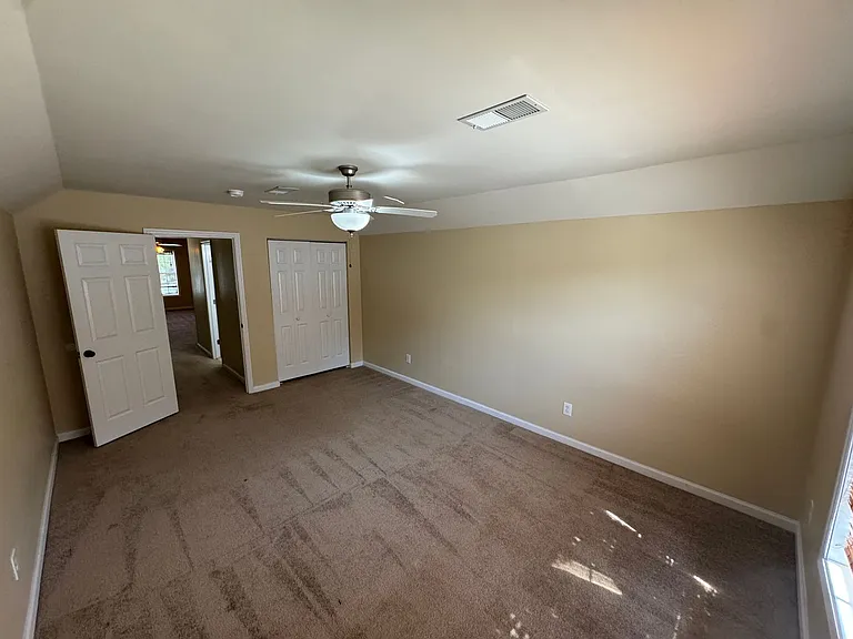 665 Americana Dr — Photo 23