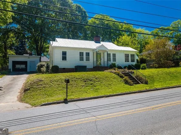 166 Etowah Dr, Cartersville, GA 30120