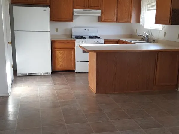 7718 S Strawberry Loop, West Jordan, UT 84084