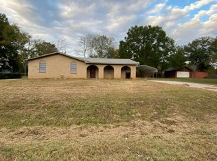 205 Miles St, Longview, TX 75605