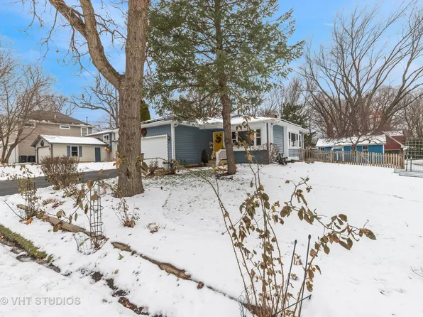 22220 W Oak Ave, Grayslake, IL 60030