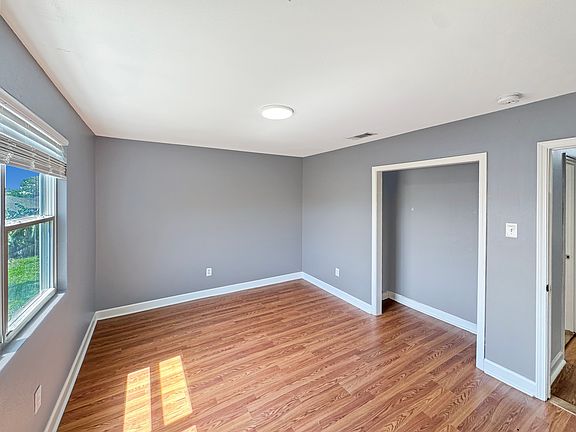 3rd image of 2603 Panama St