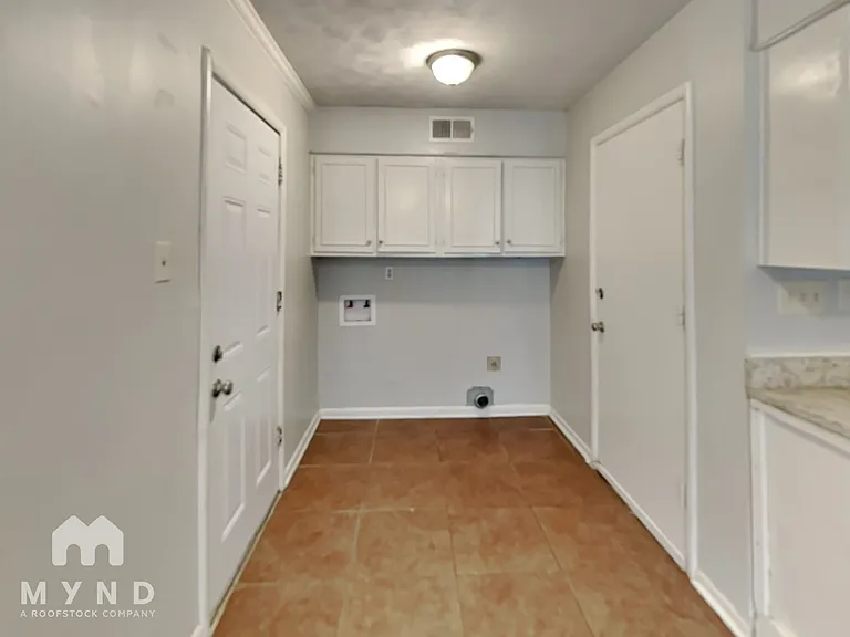 3020 Elgin Dr — Photo 16
