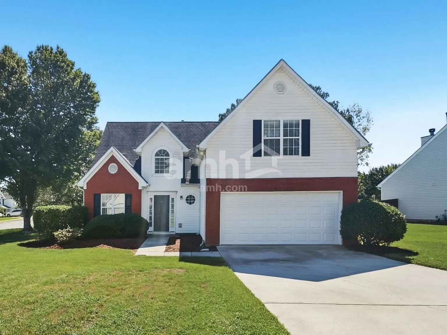 4 bed, 2.5 bath, 1630 sqft, $2,290 — Photo 1