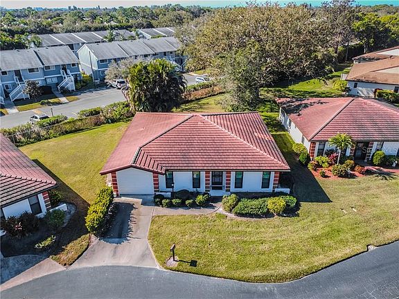 3rd image of 3008 Vivienda Dr