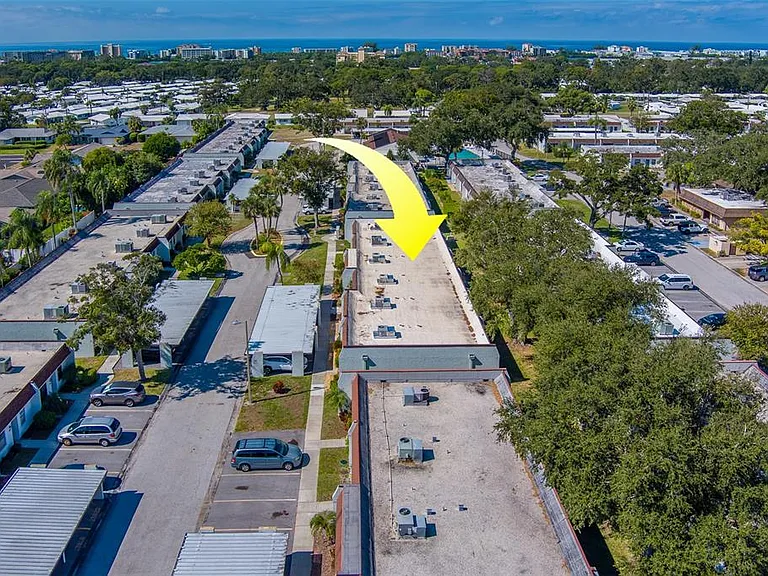 13827 Mission Oaks Blvd — Photo 45