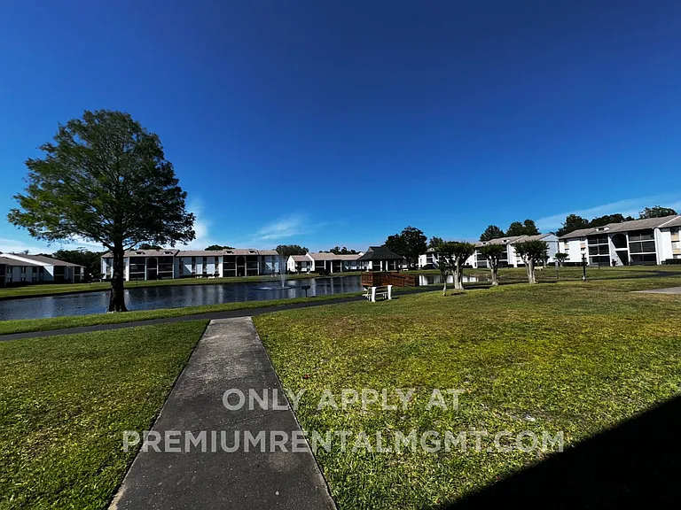 8205 Sun Spring Cir #72 — Photo 8
