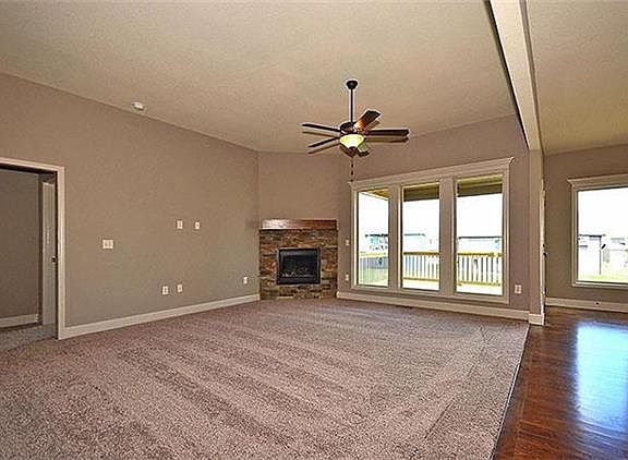 4th image of 11614 Winchester Dr