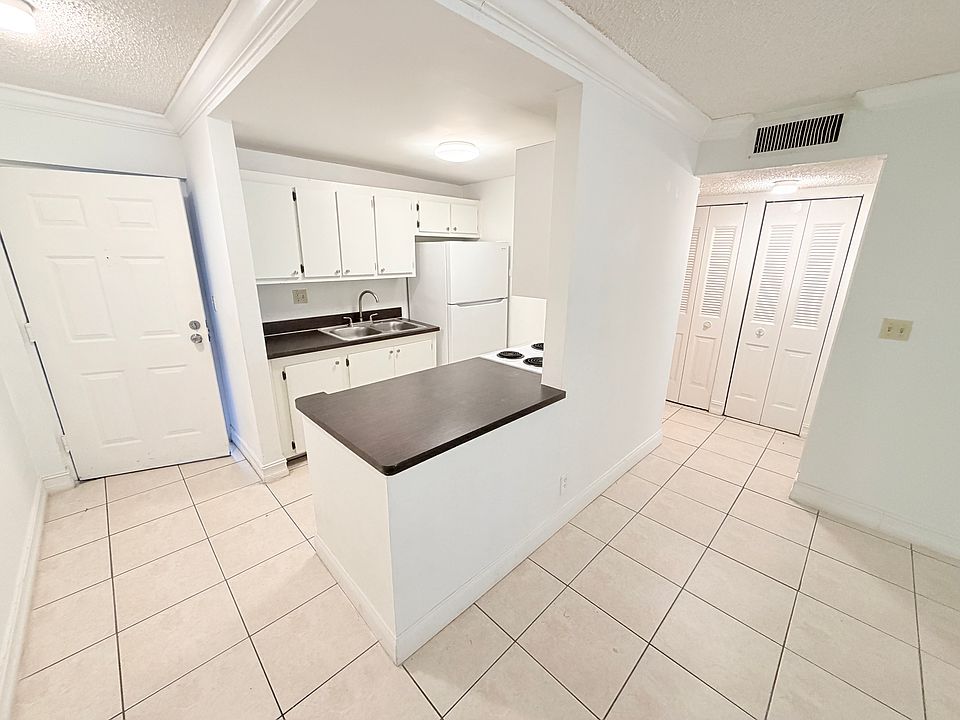 1st image of 1850 N Congress Ave APT 106