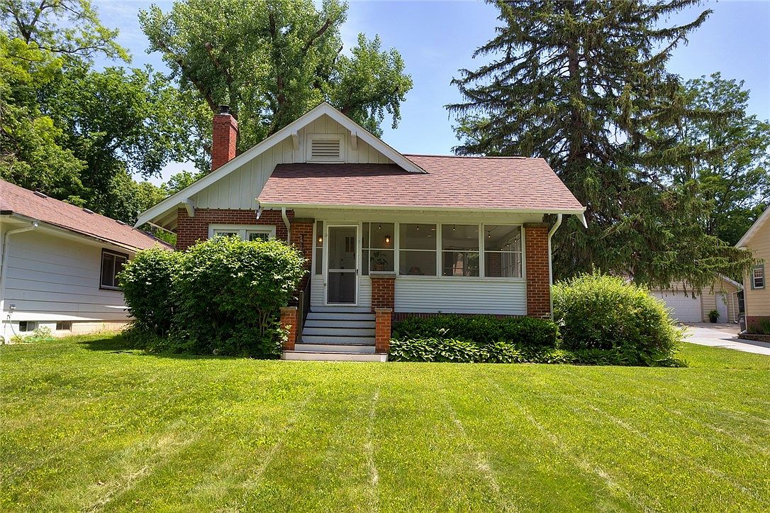 1103 Polk Blvd, Des Moines, IA 50311 Zillow