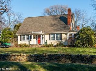 300 S 32nd St, Purcellville, VA 20132