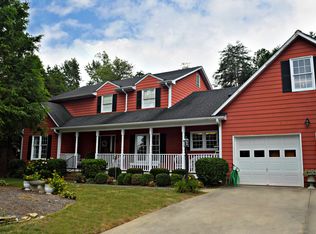 410 Greenfern Ct, Burlington, NC 27215