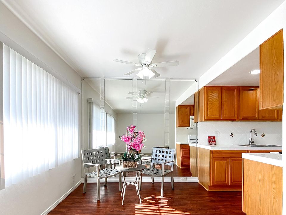 1st image of 2701 Abbot Kinney Blvd #7