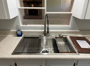 1718 Truman St NE, Albuquerque, NM 87110