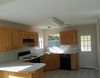 3rd image of 8045 Carlton Roberts Blvd