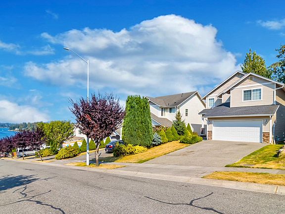 Front & Neighborhood Lake View