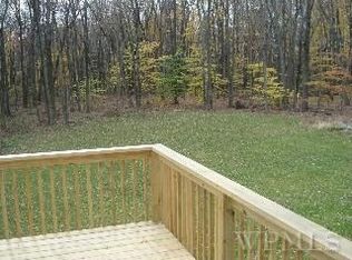 11 Hosner Mountain Rd, Hopewell Junction, NY 12533