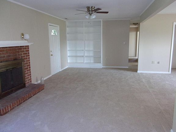 4th image of 1205 Mason Ridge Dr