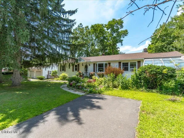 11 Maple View Avenue, Nassau, NY 12123