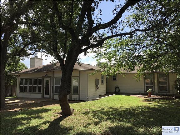 2nd image of 218 Oak Park Dr