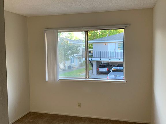 5th image of 4777 Clydelle Ave APT 4