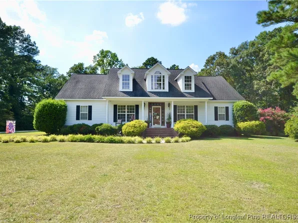 2125 Yeager St, Eastover, NC 28312