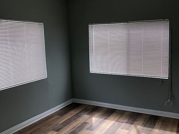 3rd image of 1344 W 39th St #5947938