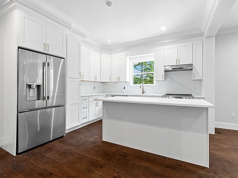 35 Old Bedford Rd #B — Photo 8