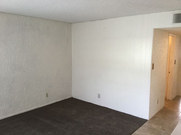 4th image of 204 Orland St #1STORY