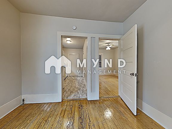 4th image of 1009 Avenue L #2
