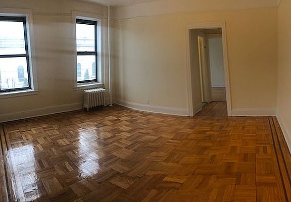 4th image of 2970 Ocean Ave #H9