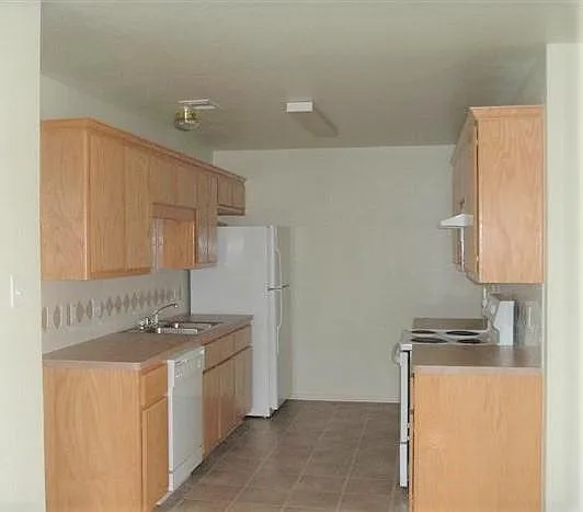 319 Janelle Dr #B — Photo 4