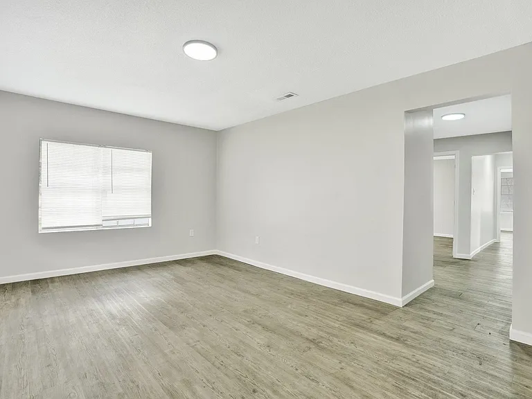5201 Mulga Ave — Photo 4