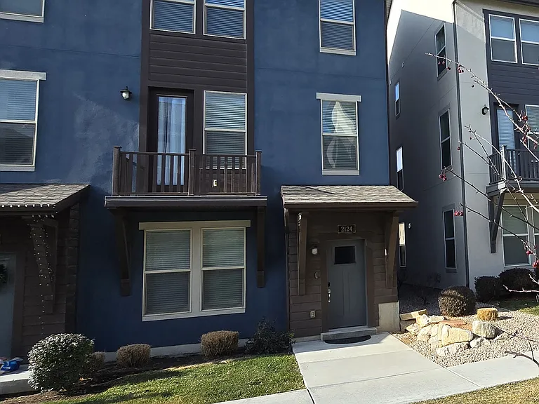 2124 N 750 W — Photo 3