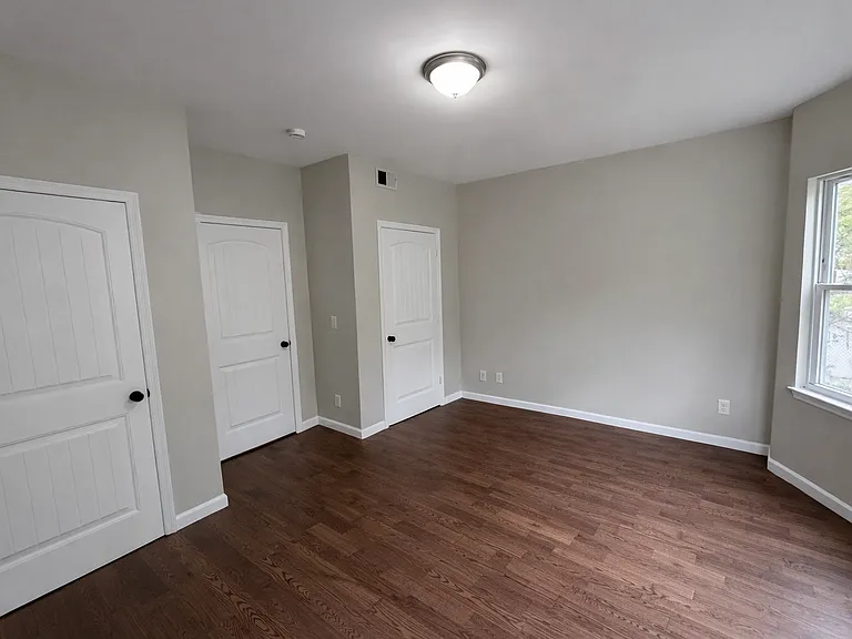 742-744 Bergen St — Photo 11