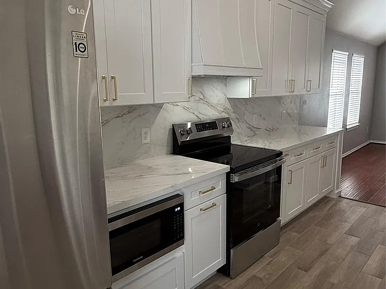 11831 Rainbow Bridge Ln — Photo 4