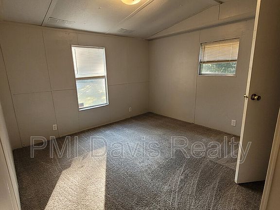 4th image of 4674 Mayflower St