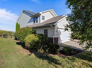 55 Thistle Ct, Iowa City, IA 52240