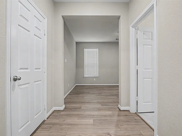 7219 Escondido Dr — Photo 13