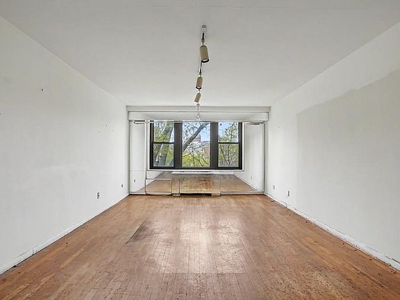 3rd image of 18-75 Corporal Kennedy Street #4A