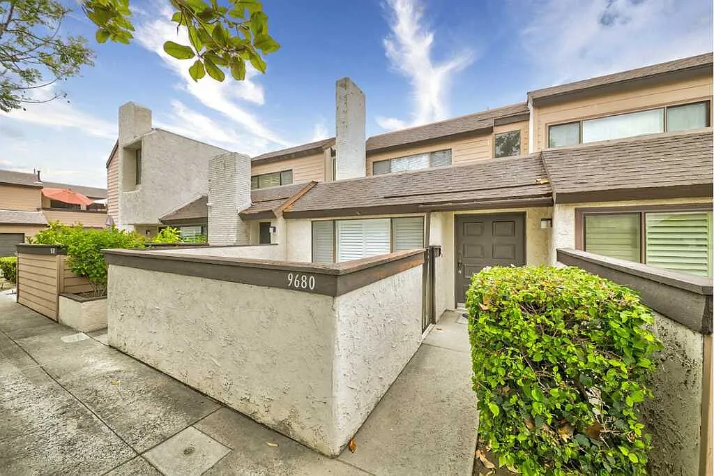 2 bed, 1284 sqft, $3,250 — Photo 1