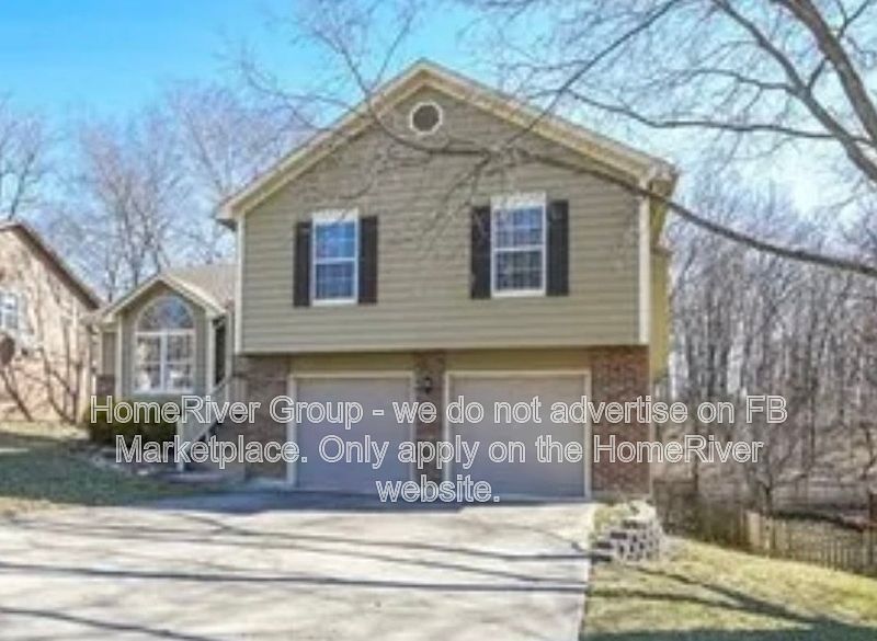 2nd image of 113 NW Cody Dr