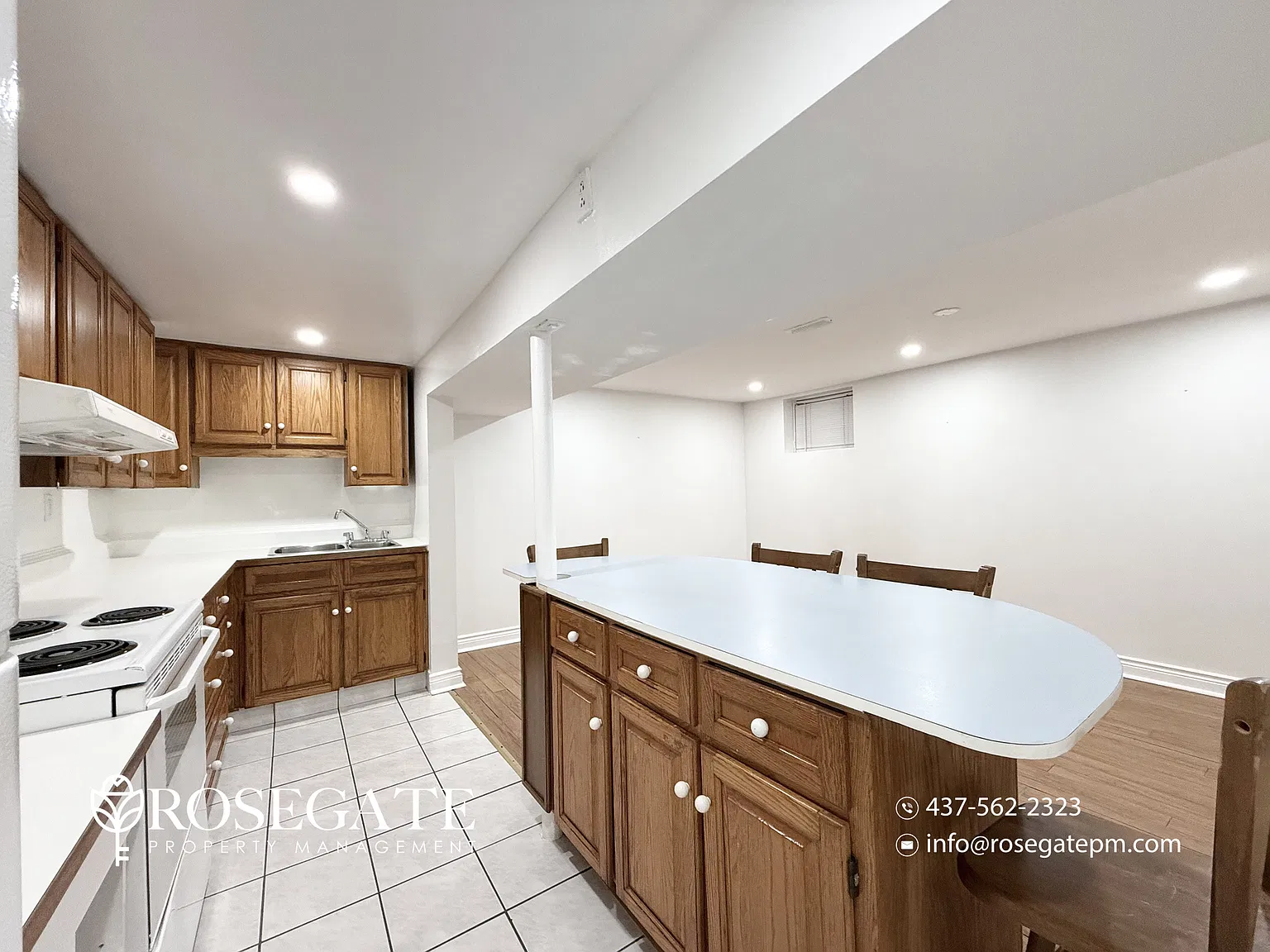 27 Corinne Crescent Toronto — Photo 3