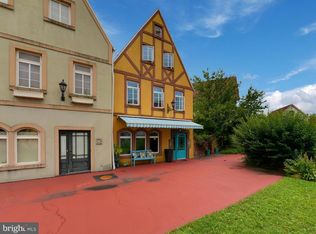 17 Market Plz, Reinholds, PA 17569