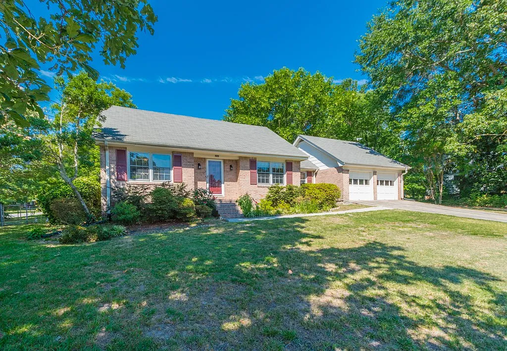 2767 Alamo Pl photo 1