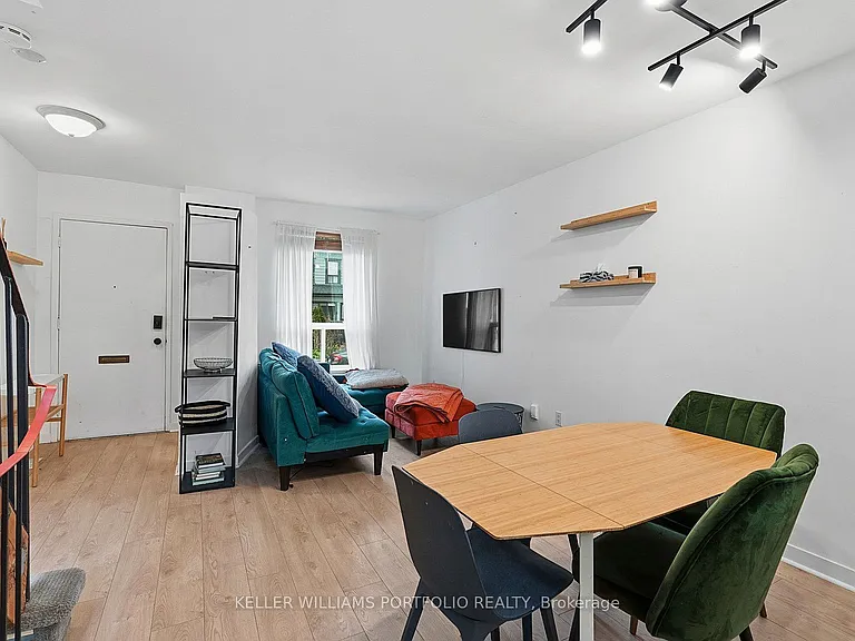 15 Myrtle Ave — Photo 8