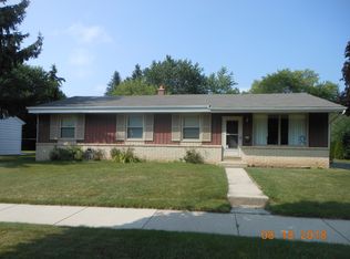 8910 W Denver Ave, Milwaukee, WI 53224