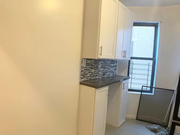 650 W 173rd St #34 — Photo 8