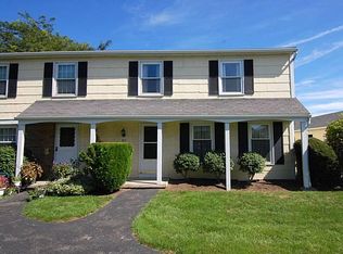 97 Springwood Dr, Webster, NY 14580