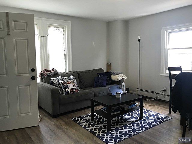 1st image of 18 Jersey St APT B